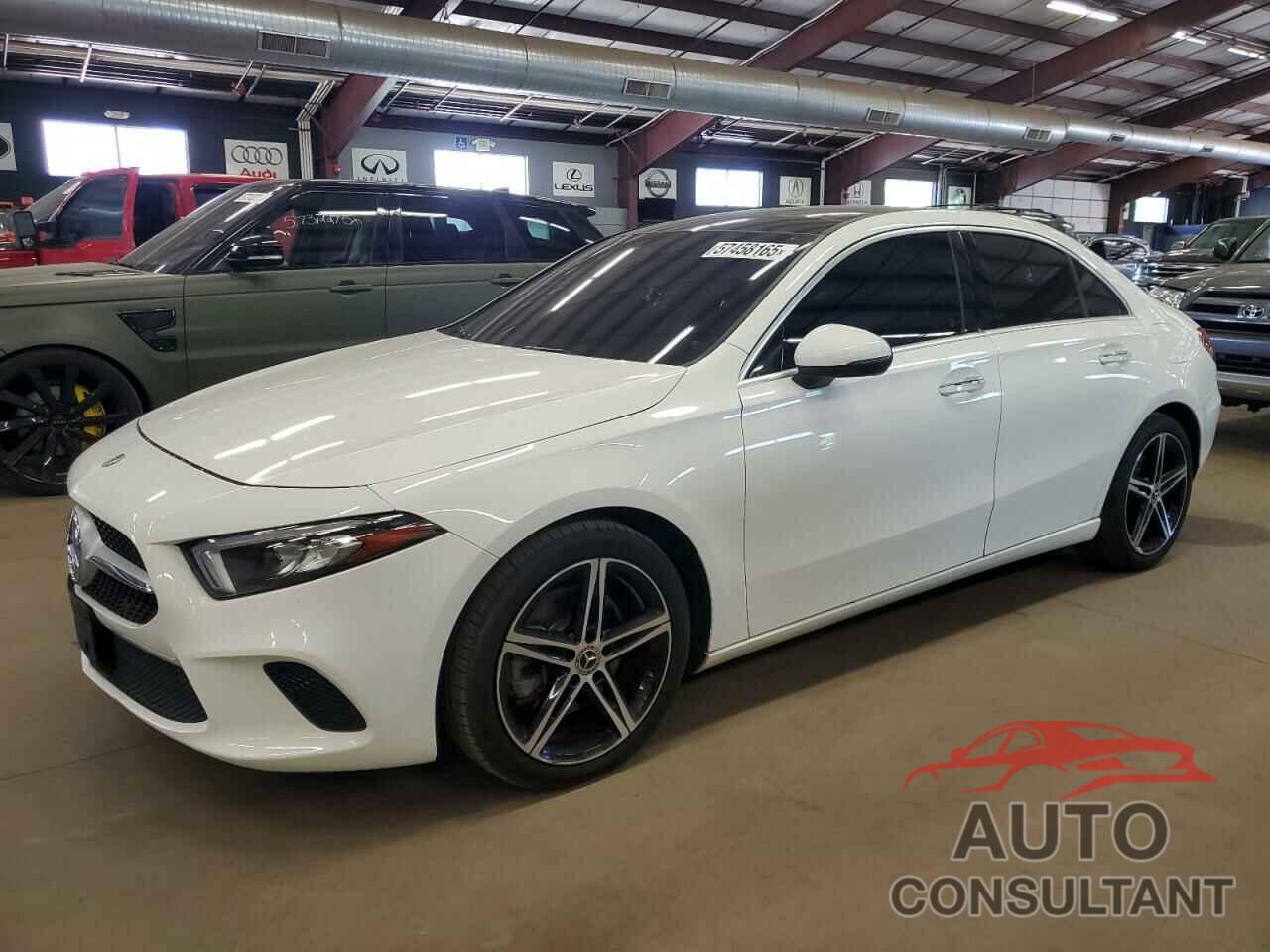 MERCEDES-BENZ A-CLASS 2019 - WDD3G4FBXKW035563
