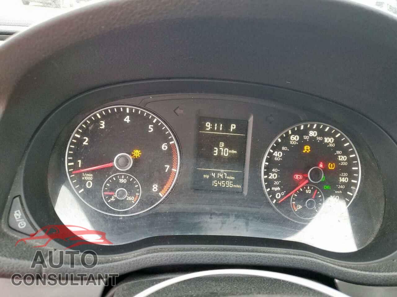 VOLKSWAGEN PASSAT 2015 - 1VWAT7A32FC028156