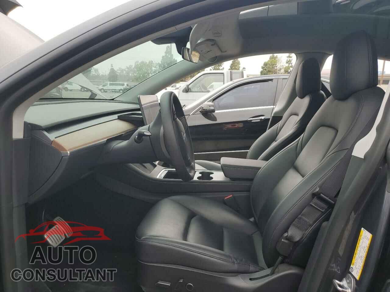 TESLA MODEL Y 2022 - 7SAYGDEF5NF382864