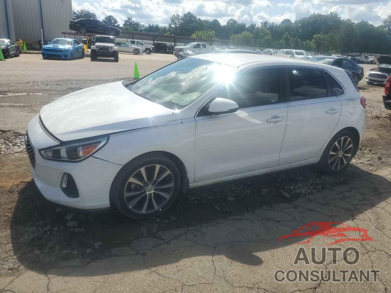 HYUNDAI ELANTRA 2018 - KMHH35LE0JU014422