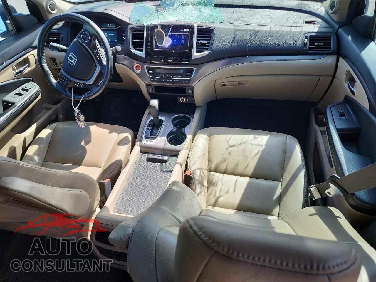 HONDA PILOT 2017 - 5FNYF6H50HB033453