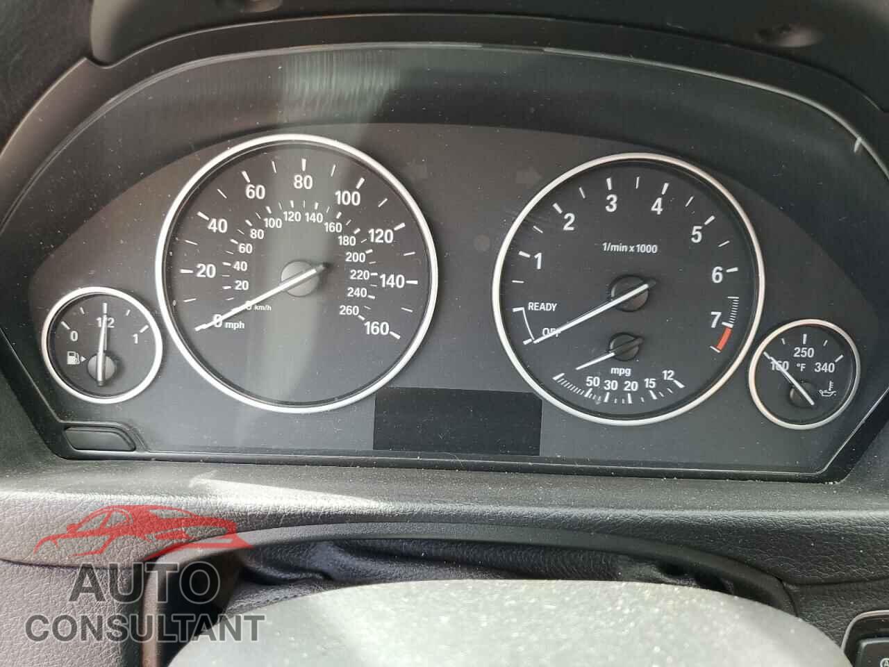 BMW 3 SERIES 2016 - WBA8E5G58GNU21140