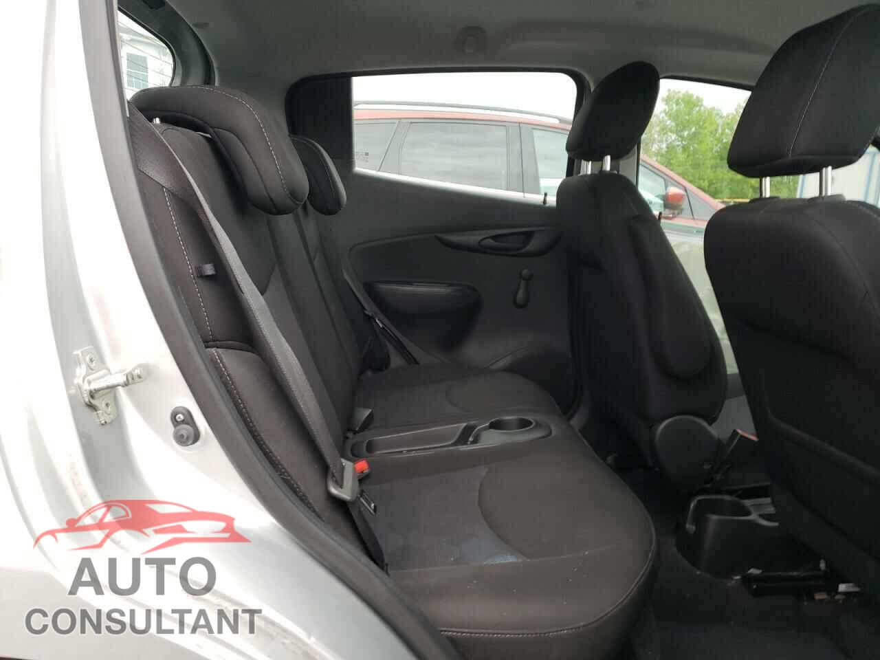 CHEVROLET SPARK 2017 - KL8CB6SA8HC839056