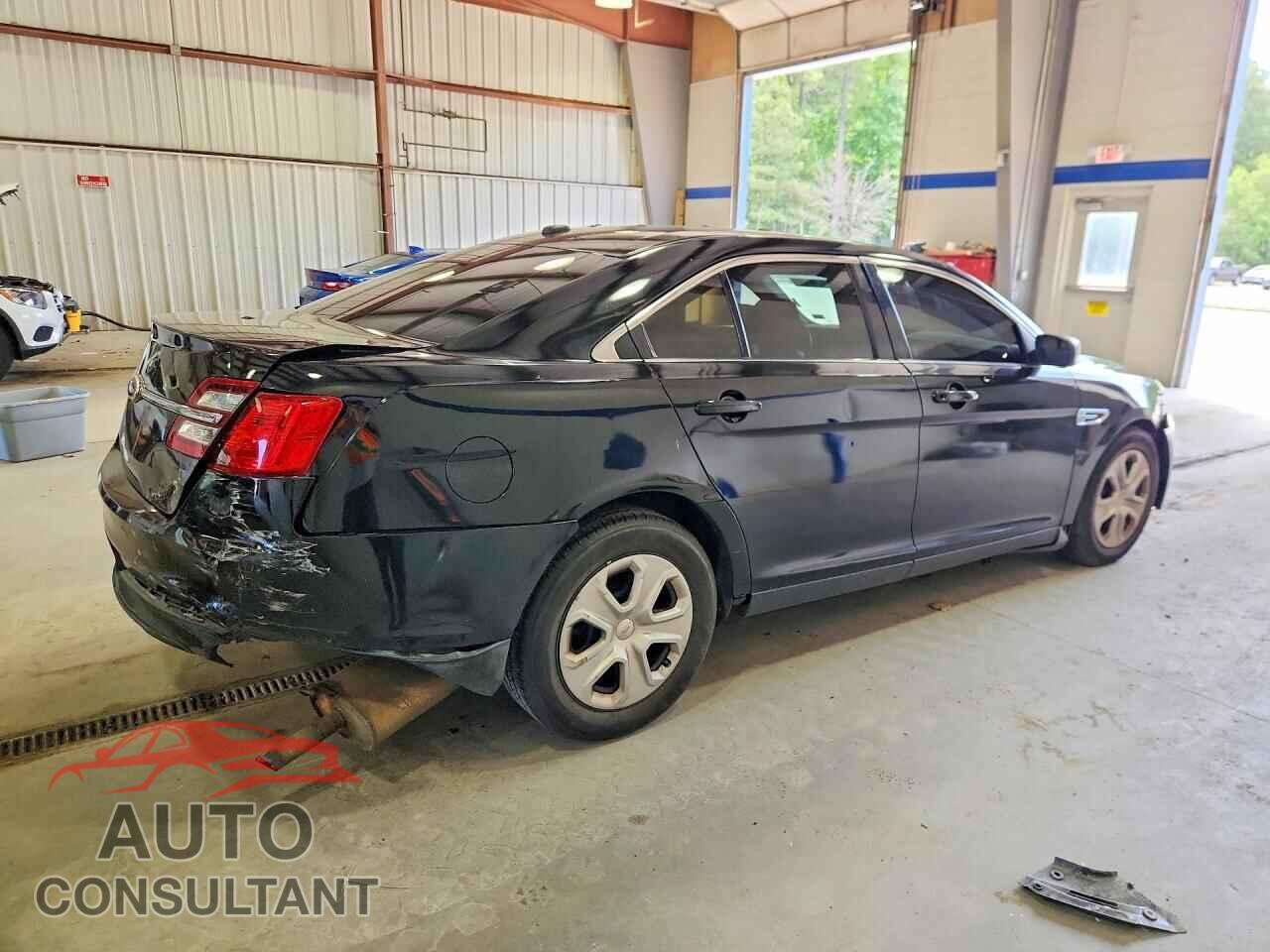 FORD TAURUS 2015 - 1FAHP2L84FG208092