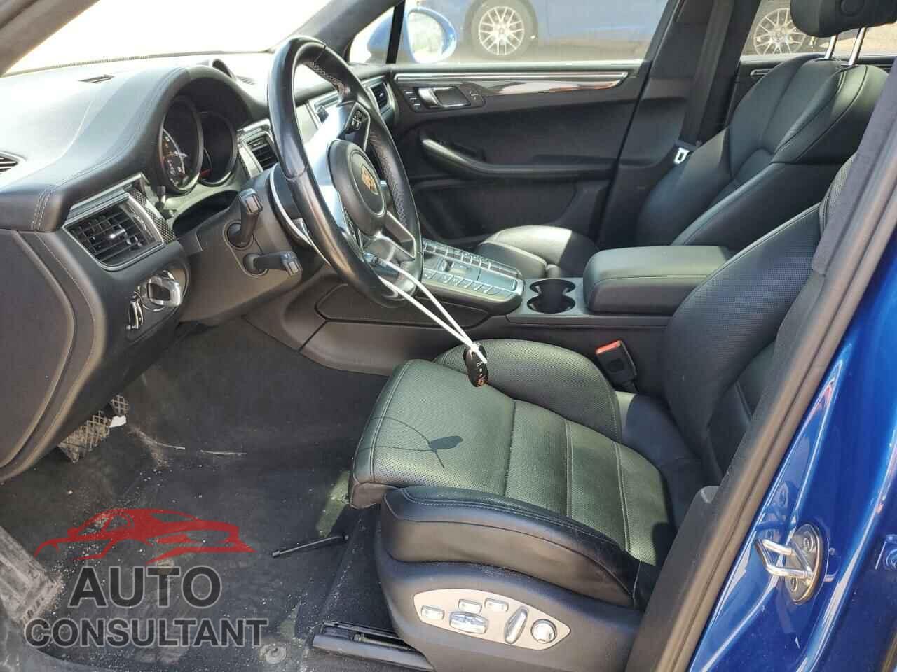 PORSCHE MACAN 2017 - WP1AF2A59HLB60007