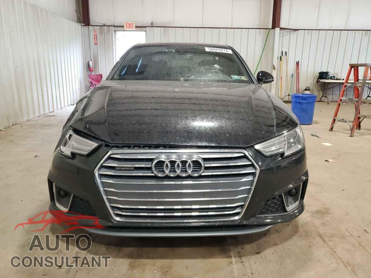 AUDI A4 2019 - WAUDNAF42KN017890