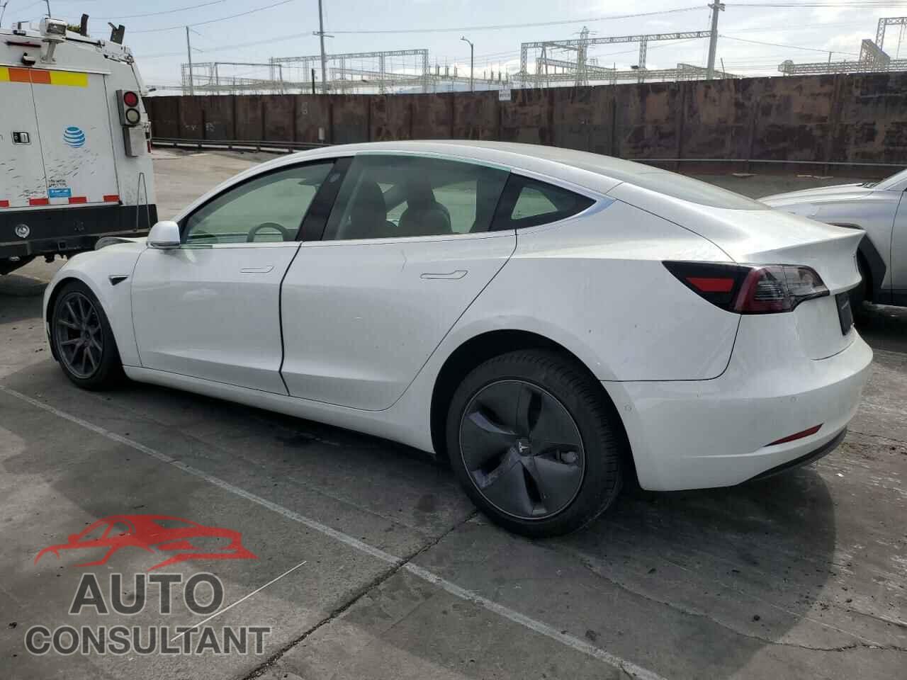 TESLA MODEL 3 2020 - 5YJ3E1EA8LF799439