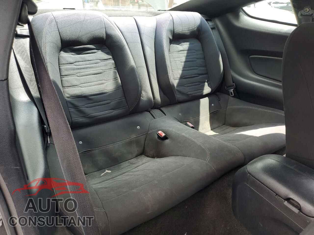 FORD MUSTANG 2015 - 1FA6P8TH1F5391974