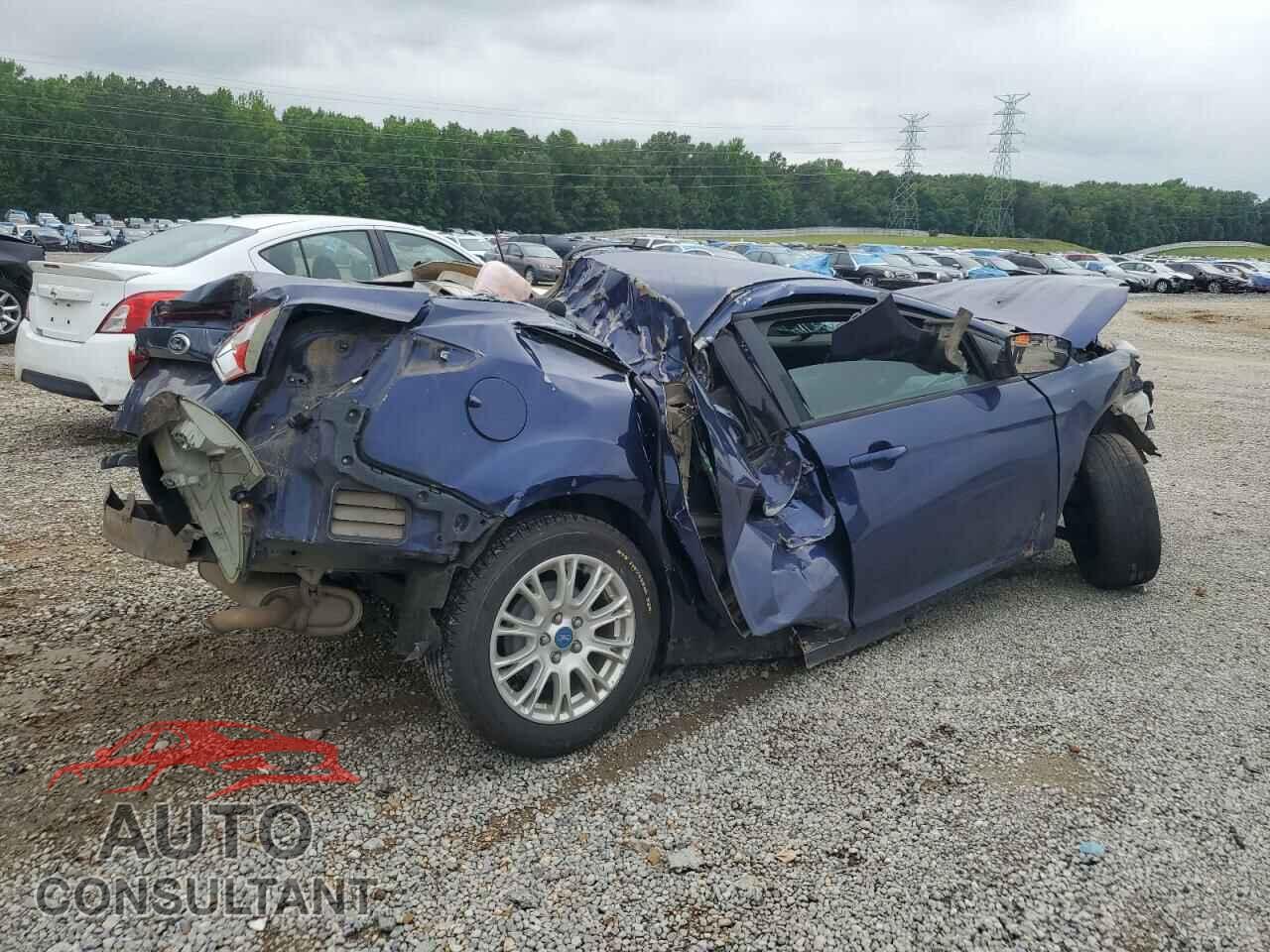 FORD FOCUS 2012 - 1FAHP3F21CL107852