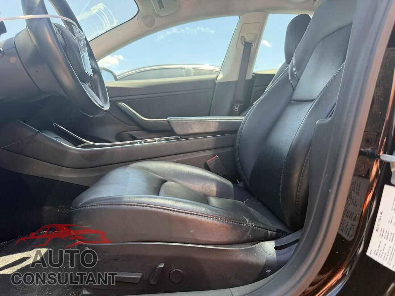 TESLA MODEL 3 2019 - 5YJ3E1EA2KF311021