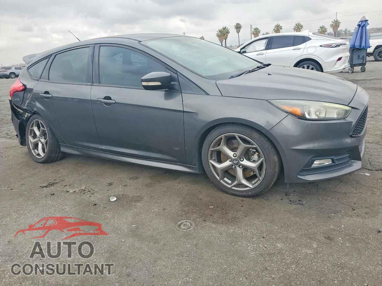FORD FOCUS 2017 - 1FADP3L91HL266992
