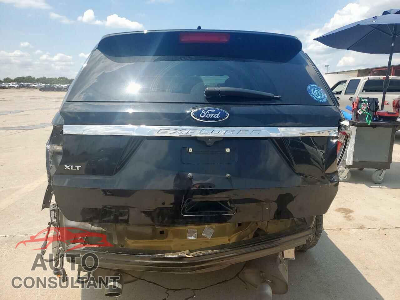 FORD EXPLORER 2017 - 1FM5K7D88HGC53901