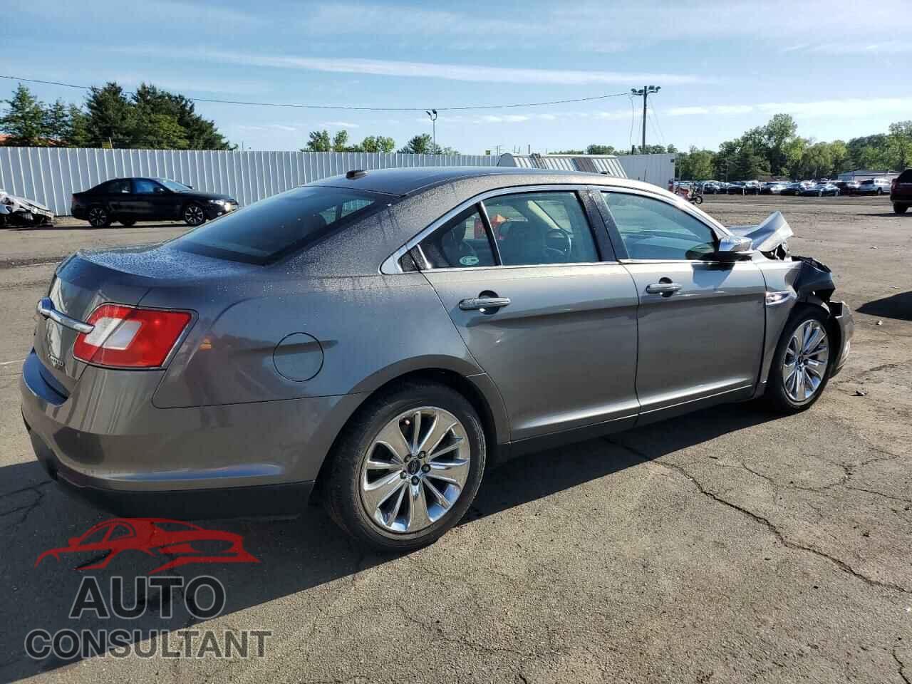 FORD TAURUS 2011 - 1FAHP2FW3BG146981