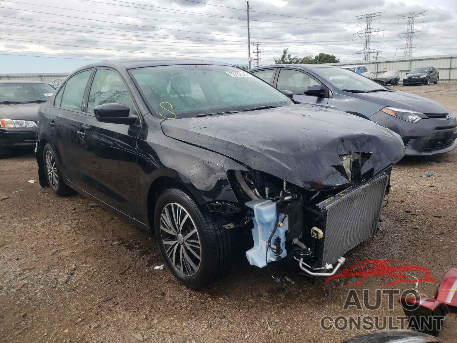 VOLKSWAGEN JETTA 2018 - 3VWDB7AJ8JM208053