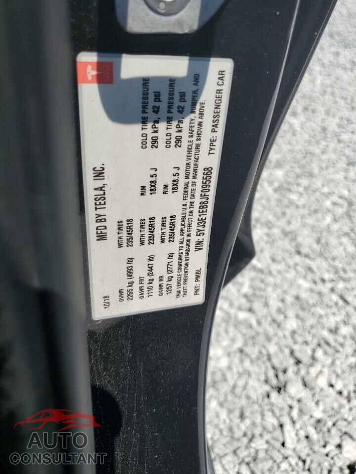 TESLA MODEL 3 2018 - 5YJ3E1EB8JF095568