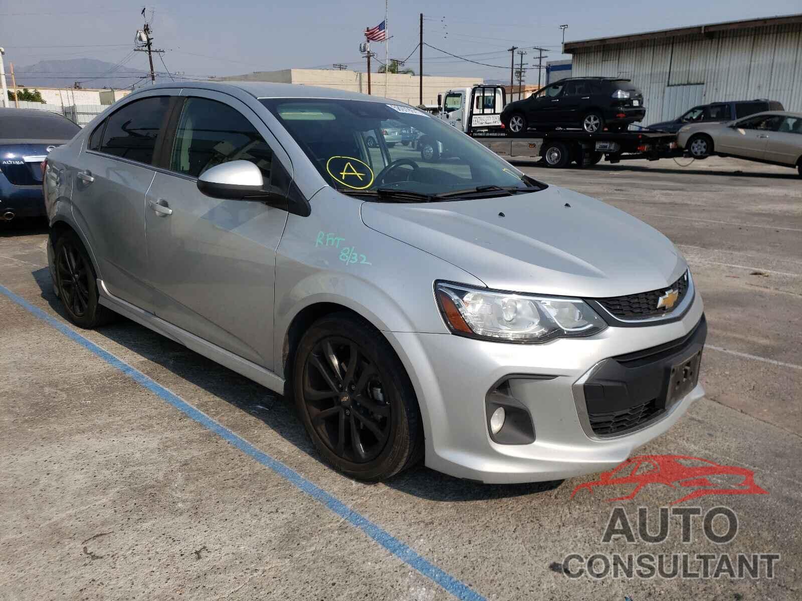 CHEVROLET SONIC 2017 - 1G1JF5SB1H4126234