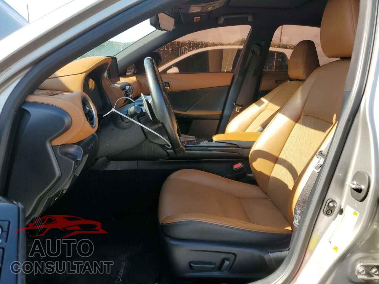 LEXUS IS 2021 - JTHCA1D24M5115817
