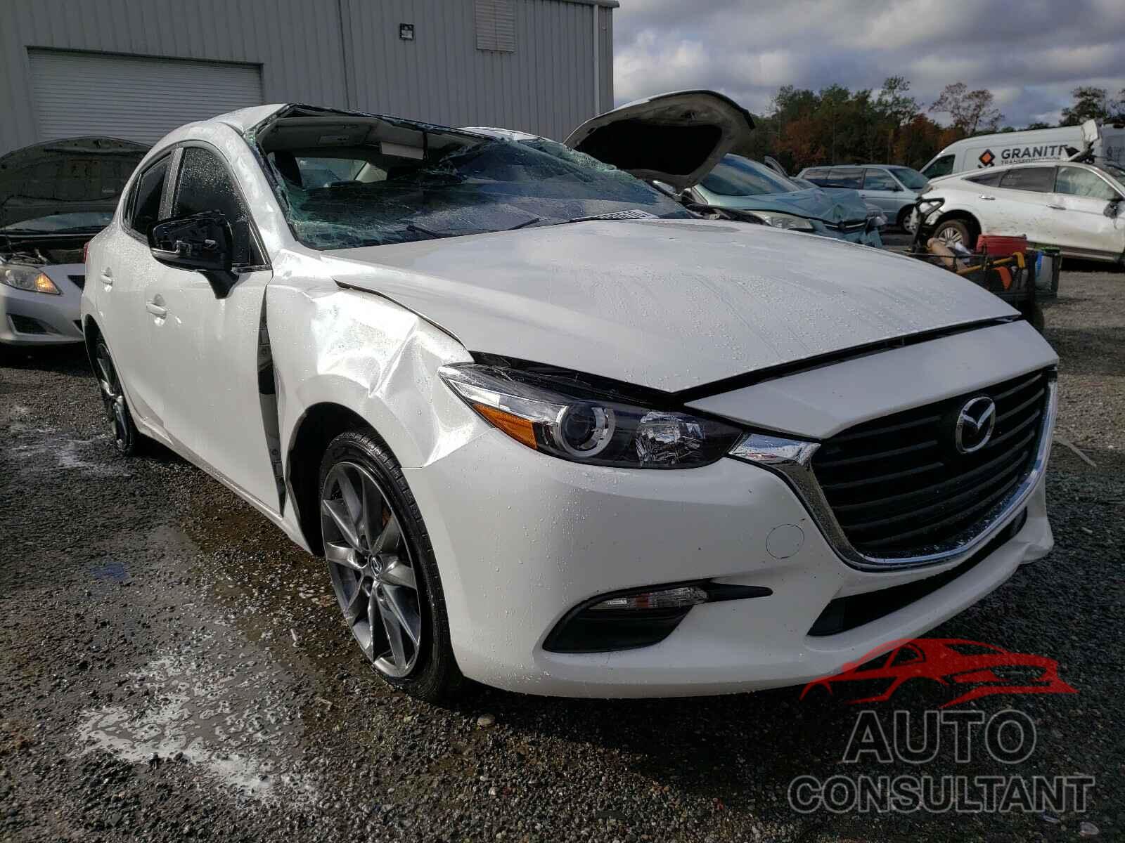 MAZDA 3 2018 - 3MZBN1V36JM181197