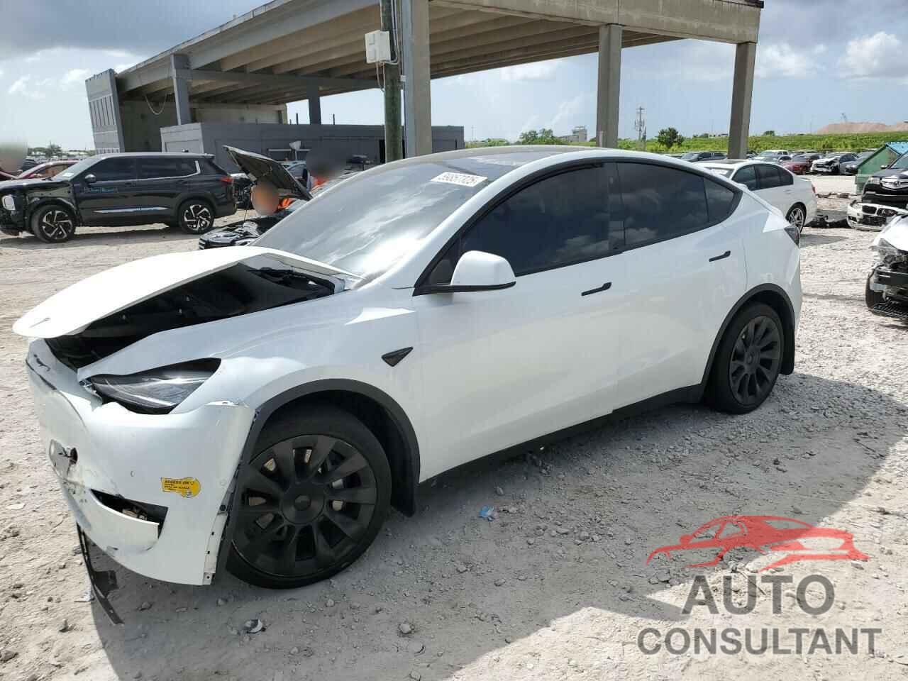 TESLA MODEL Y 2022 - 7SAYGDEE8NF350952