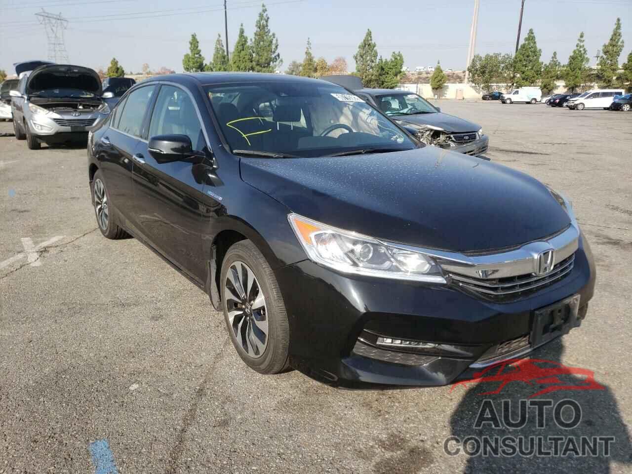 HONDA ACCORD 2017 - JHMCR6F50HC025174