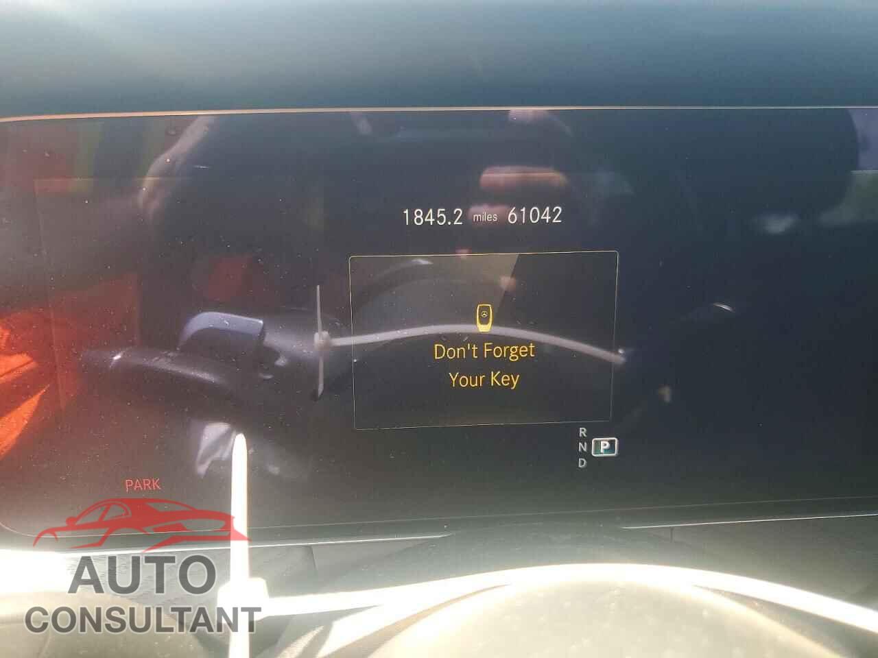 MERCEDES-BENZ E-CLASS 2021 - W1KZF8EB3MA928342