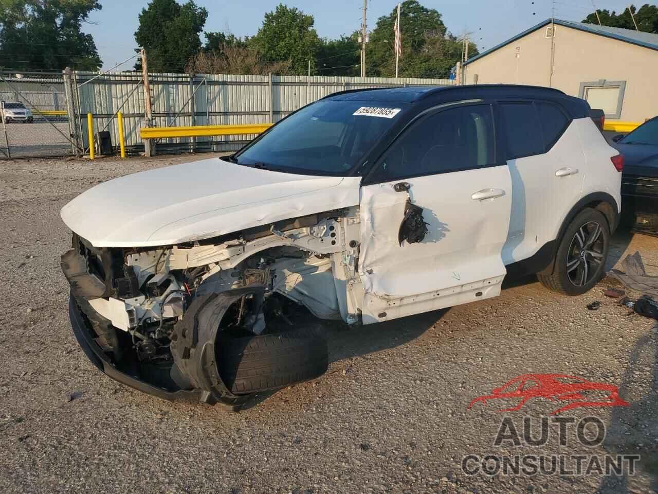 VOLVO XC40 2020 - YV4162UMXL2347515