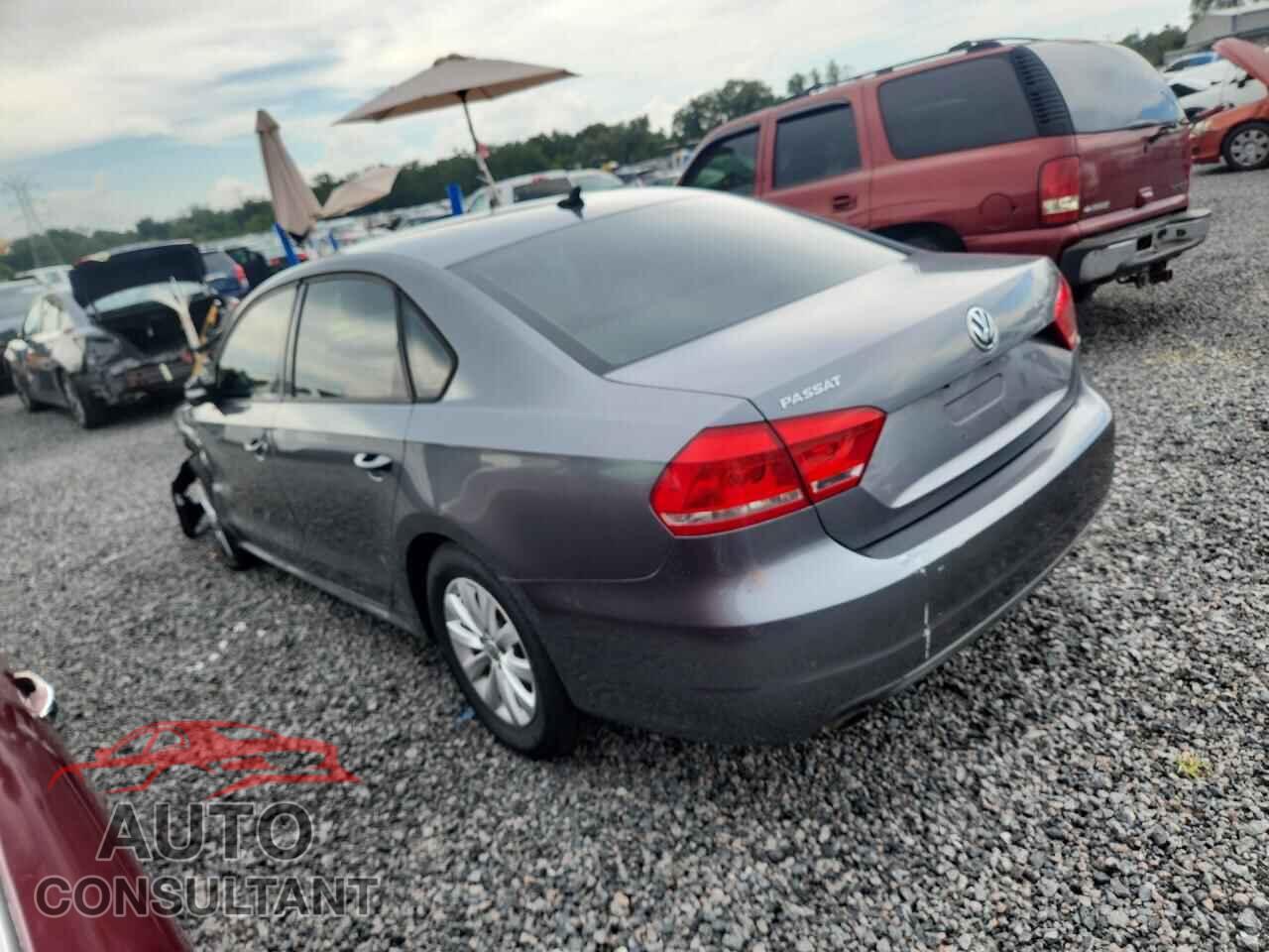 VOLKSWAGEN PASSAT 2014 - 1VWAP7A34EC003004