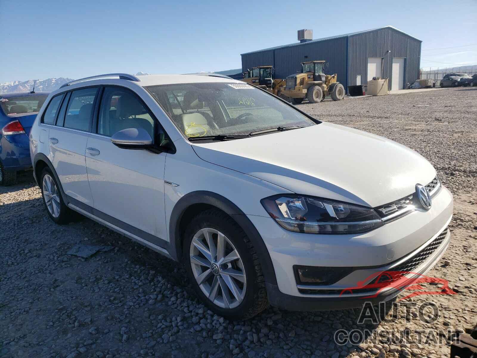 VOLKSWAGEN GOLF 2018 - 3VWH17AU4JM767954