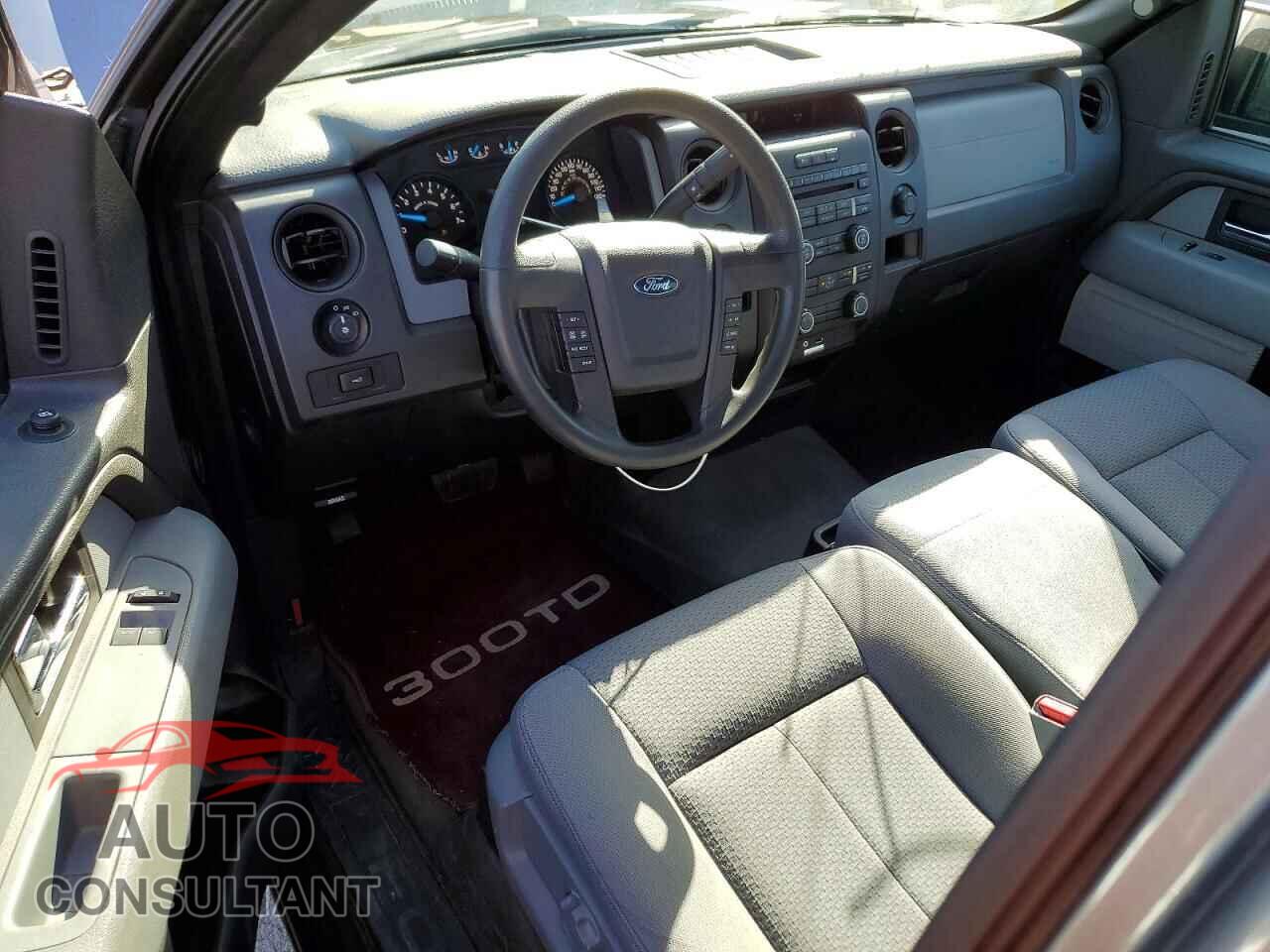 FORD F150 2013 - 1FTMF1CM7DFD70370