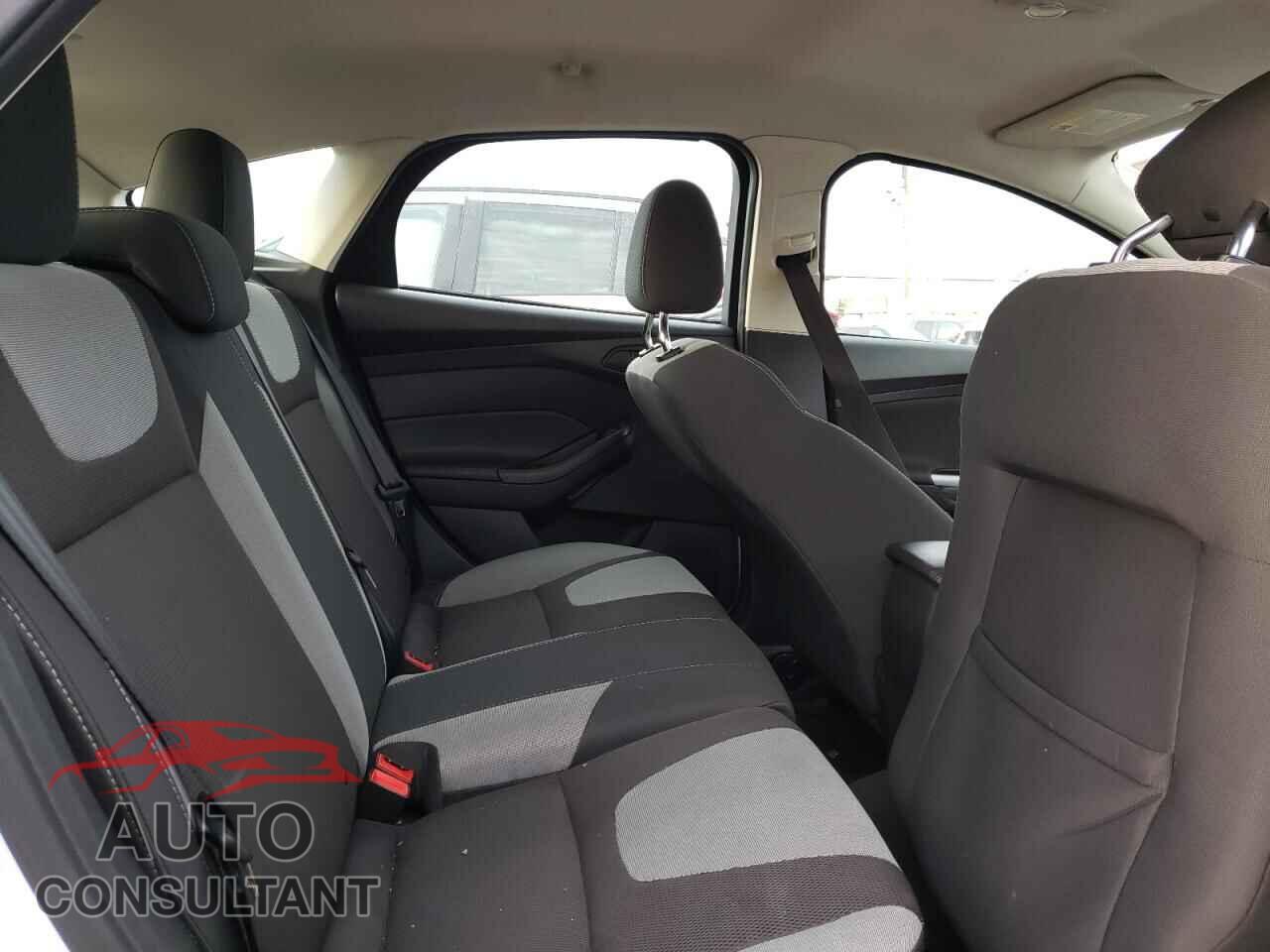 FORD FOCUS 2012 - 1FAHP3K22CL166902