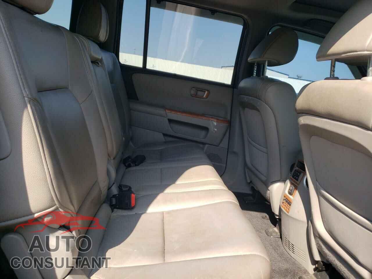 HONDA PILOT 2012 - 5FNYF4H92CB040601