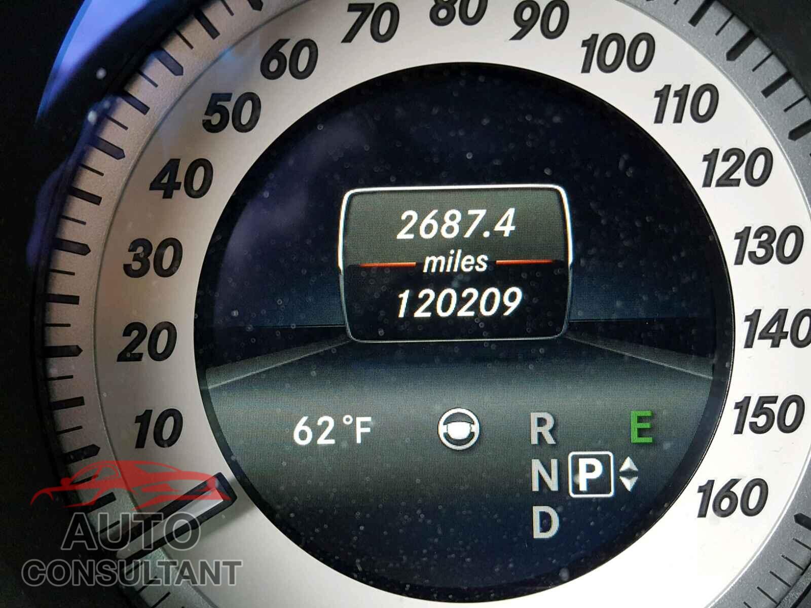 MERCEDES-BENZ E CLASS 2015 - WDDHF0EB2FB100308