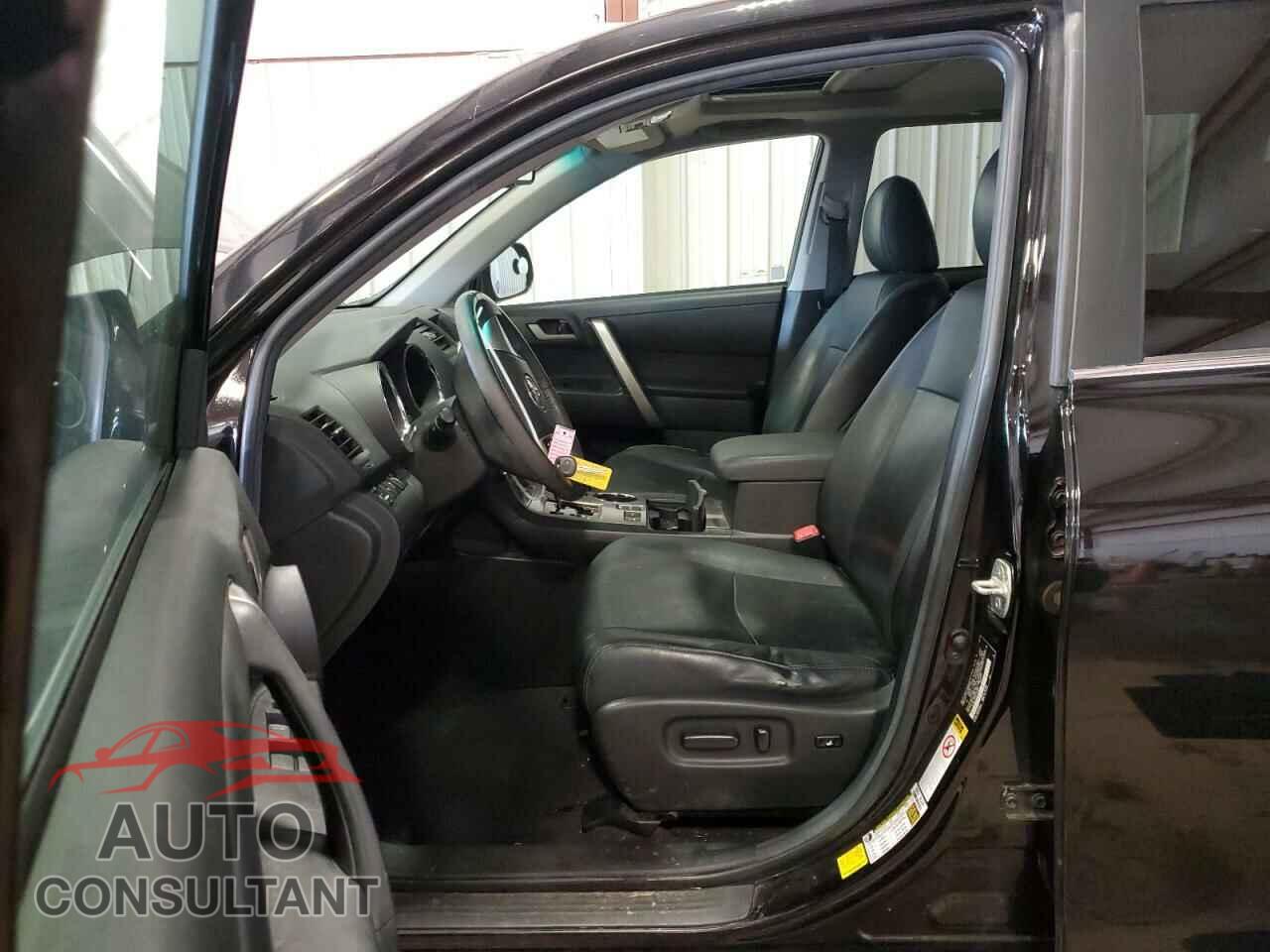 TOYOTA HIGHLANDER 2012 - 5TDBK3EH7CS103307