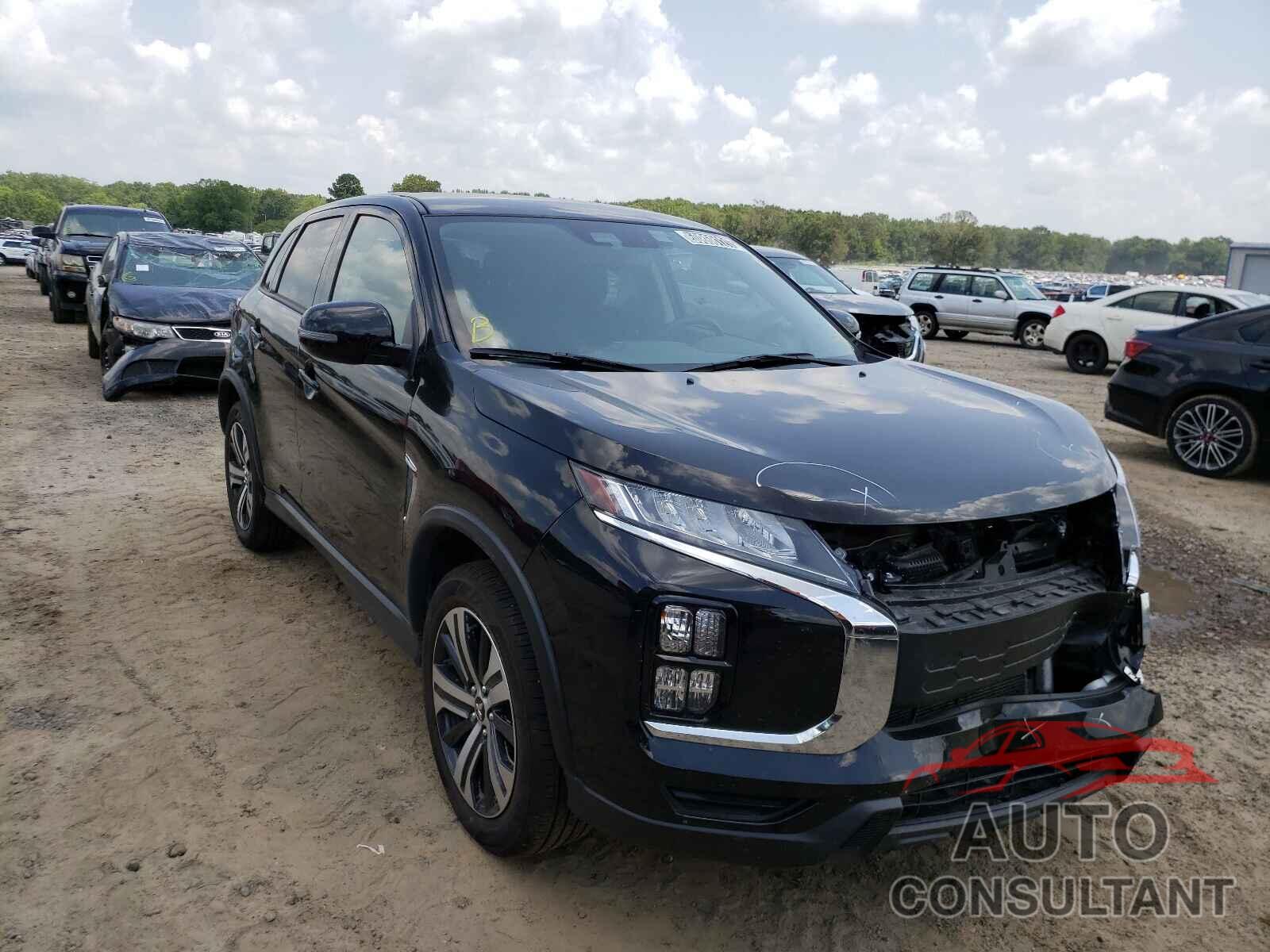 MITSUBISHI OUTLANDER 2021 - JA4ARUAU0MU014329