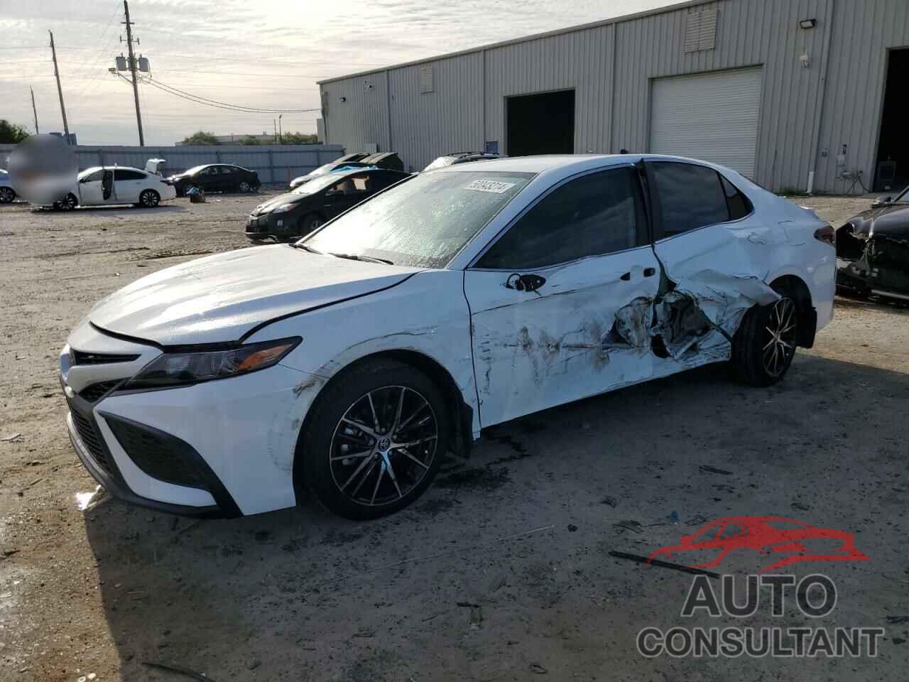 TOYOTA CAMRY 2024 - 4T1G11AK4RU208658