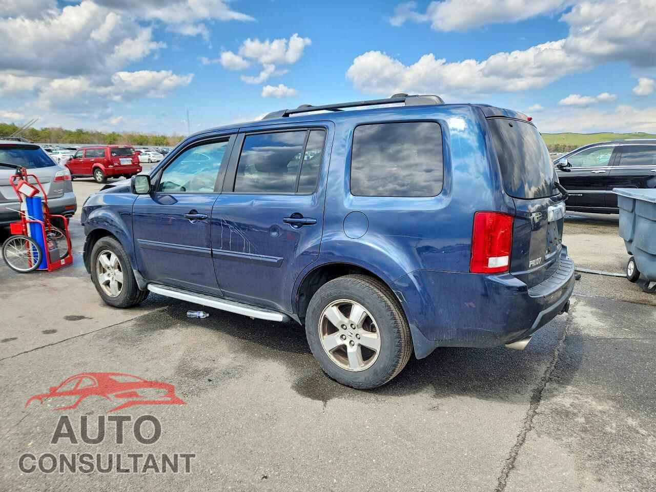 HONDA PILOT 2011 - 5FNYF4H4XBB067550