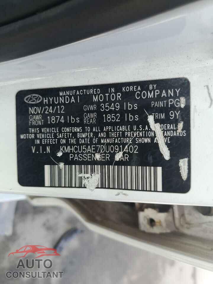 HYUNDAI ACCENT 2013 - KMHCU5AE7DU091402