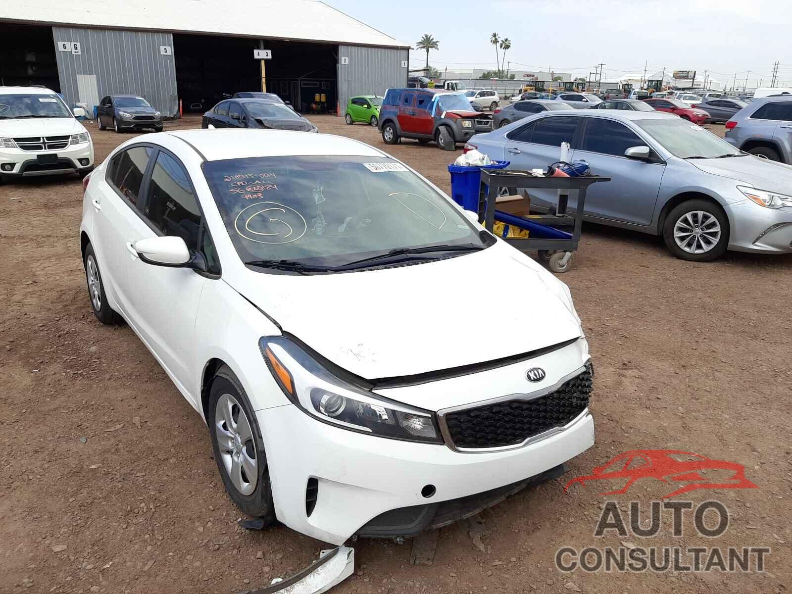 KIA FORTE 2017 - 3KPFK4A79HE049403