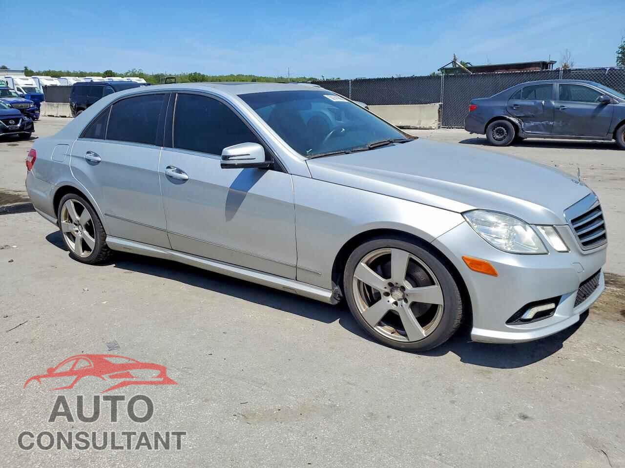 MERCEDES-BENZ E-CLASS 2011 - WDDHF8HB5BA466256