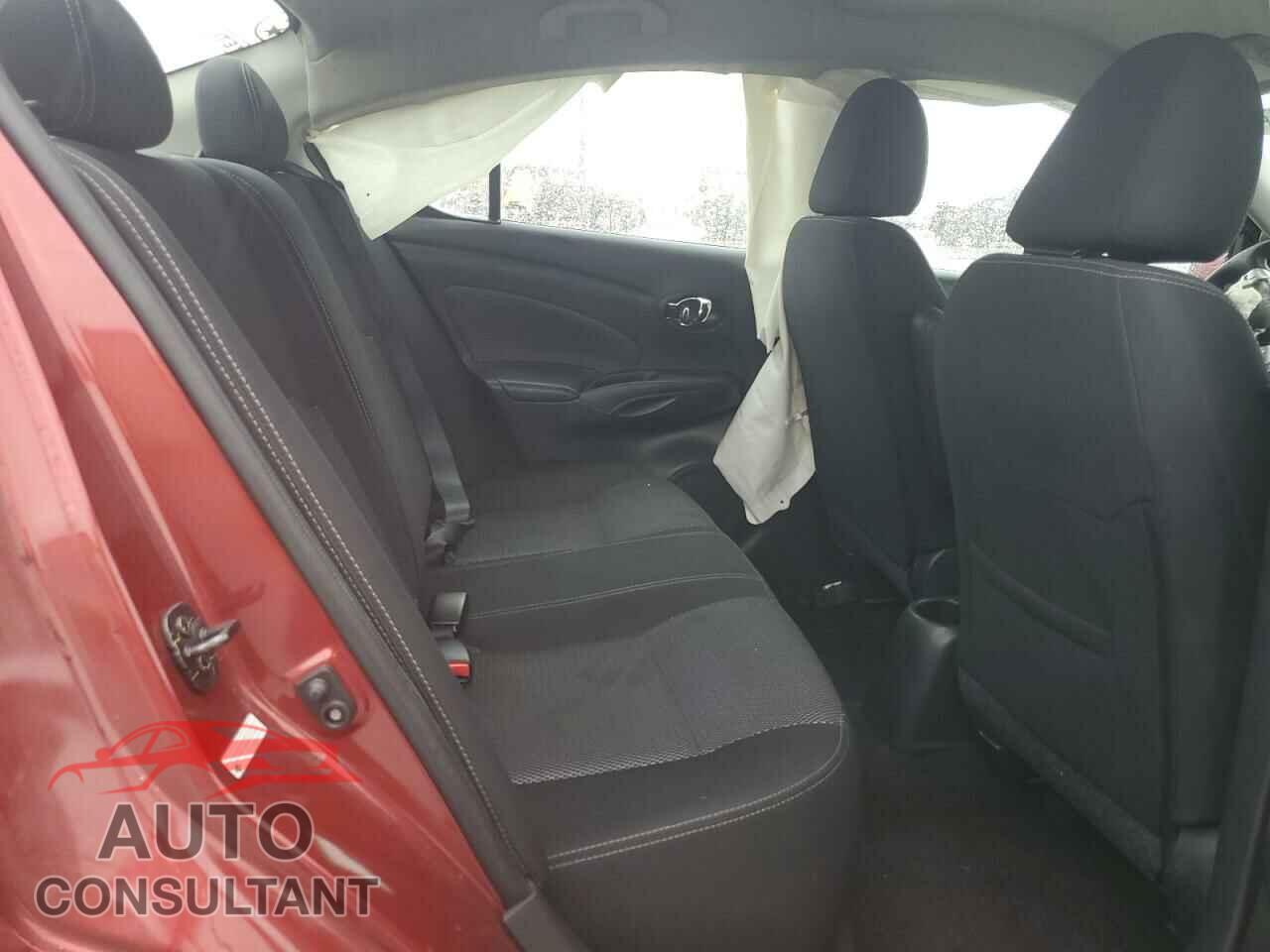 NISSAN VERSA 2019 - 3N1CN7AP3KL828300