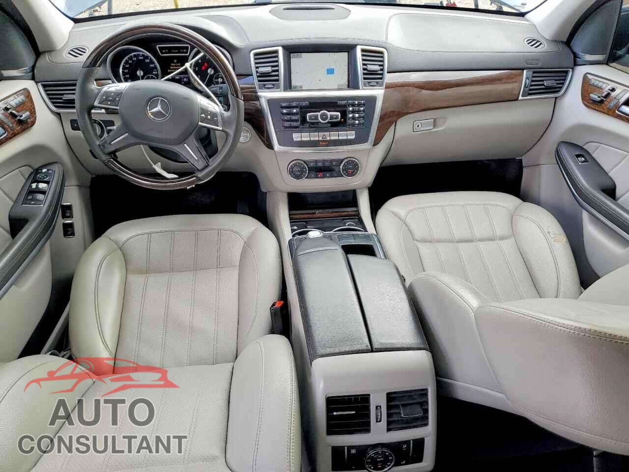 MERCEDES-BENZ GL-CLASS 2013 - 4JGDF7CE3DA198875