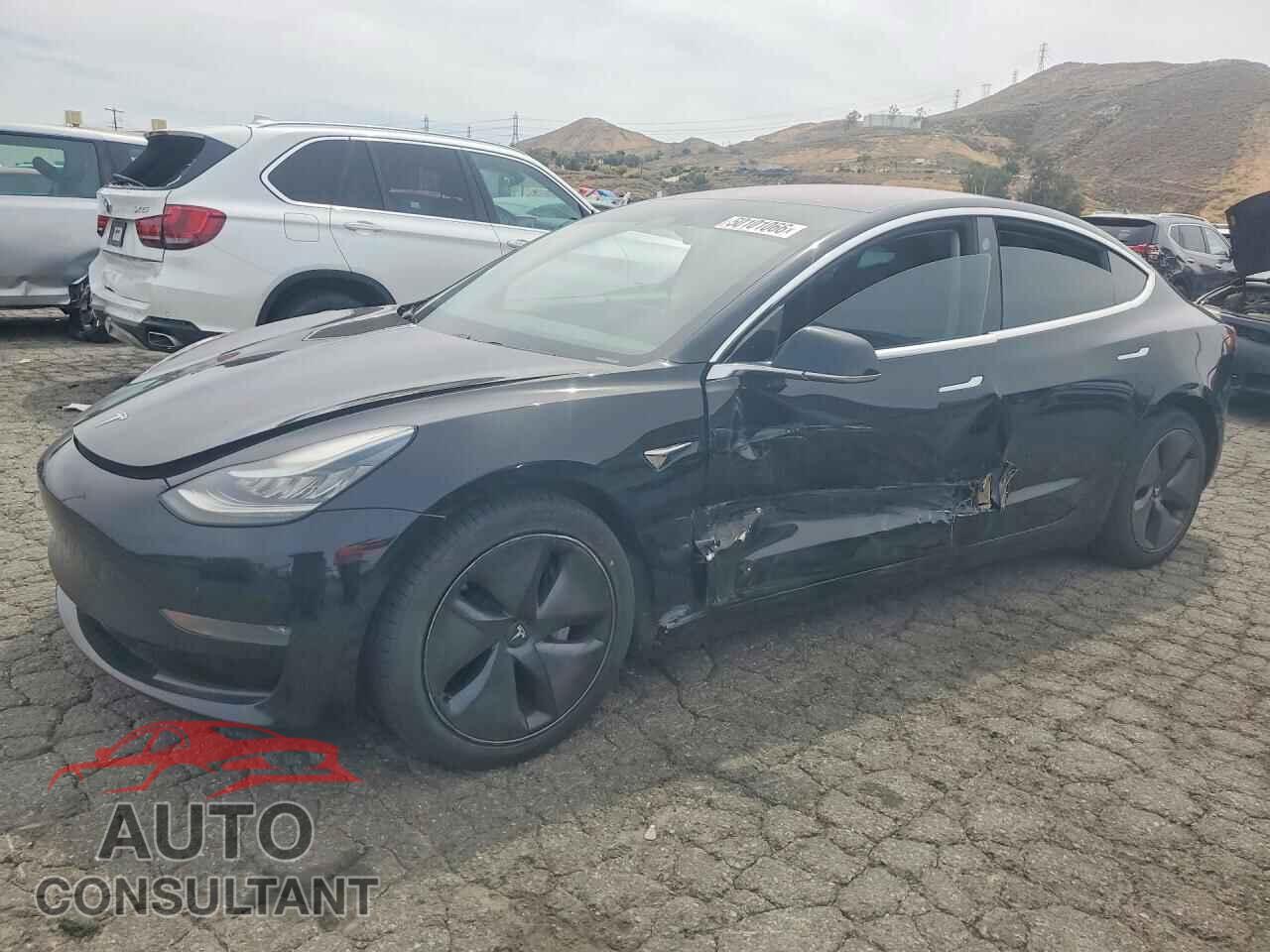 TESLA MODEL 3 2018 - 5YJ3E1EB0JF068073