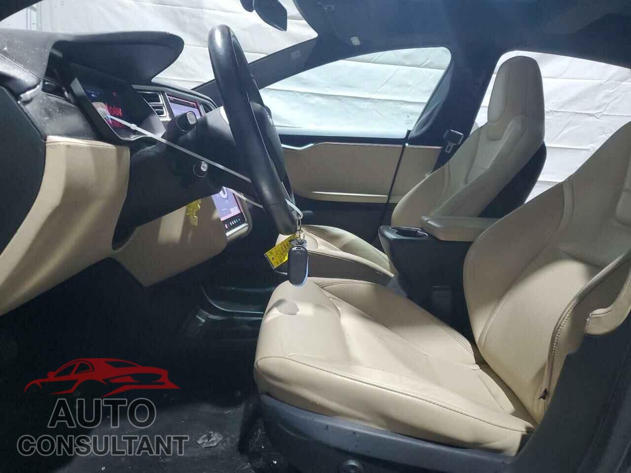 TESLA MODEL S 2015 - 5YJSA1E20FF116671