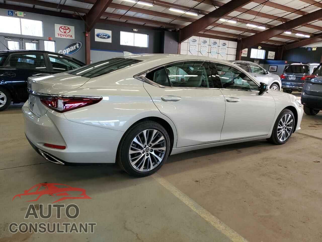 LEXUS ES350 2019 - 58ABZ1B14KU028703
