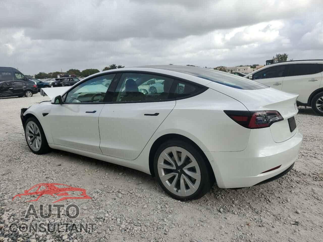 TESLA MODEL 3 2021 - 5YJ3E1EB3MF961911