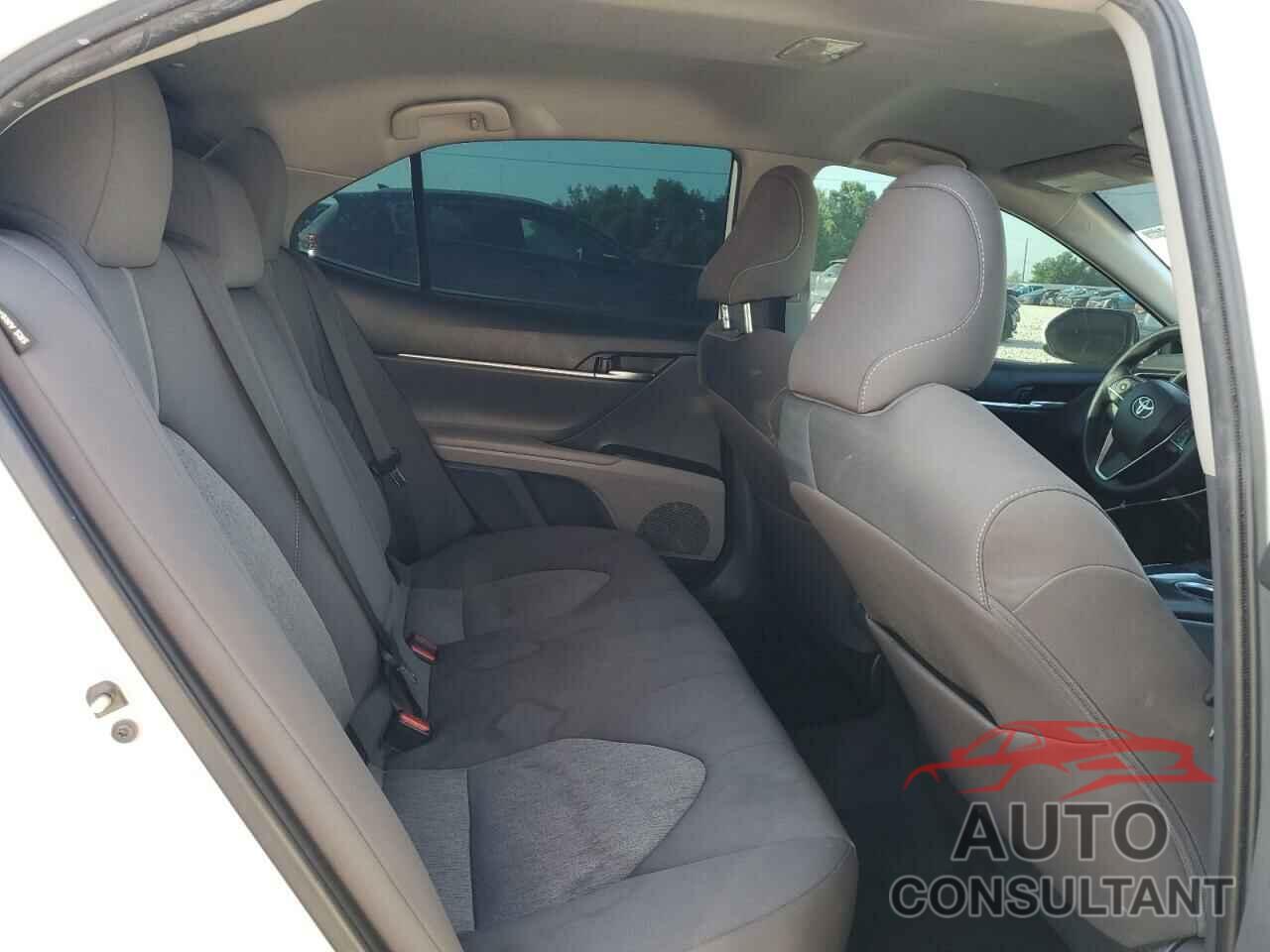 TOYOTA CAMRY 2022 - 4T1C11AK2NU679006