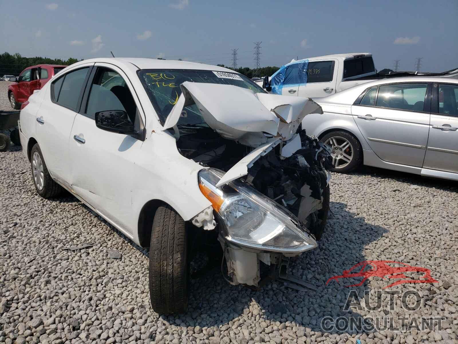 NISSAN VERSA 2019 - 3N1CN7AP2KL870389