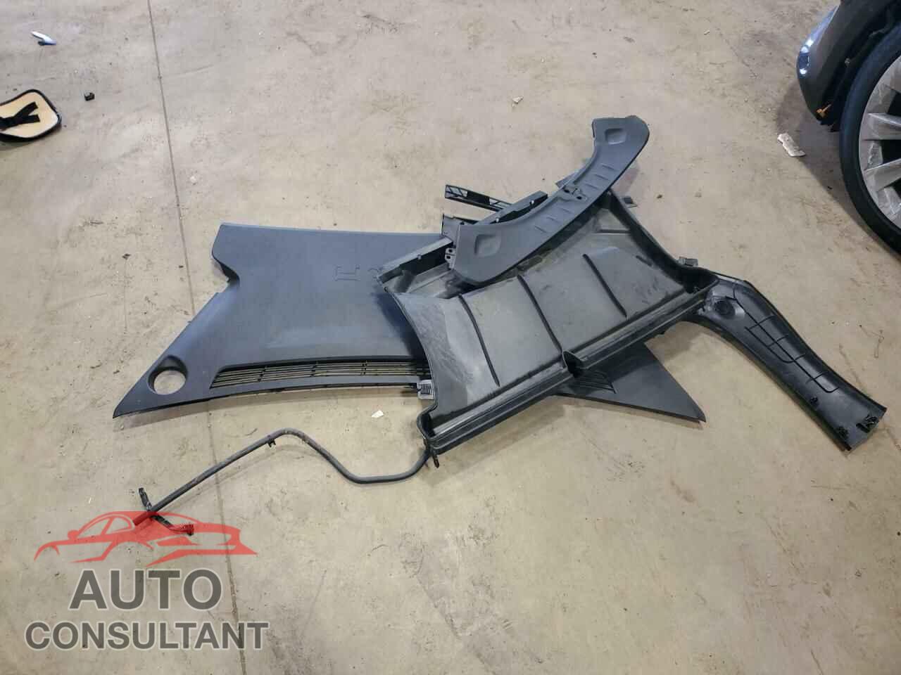 TESLA MODEL S 2019 - 5YJSA1E22KF306790