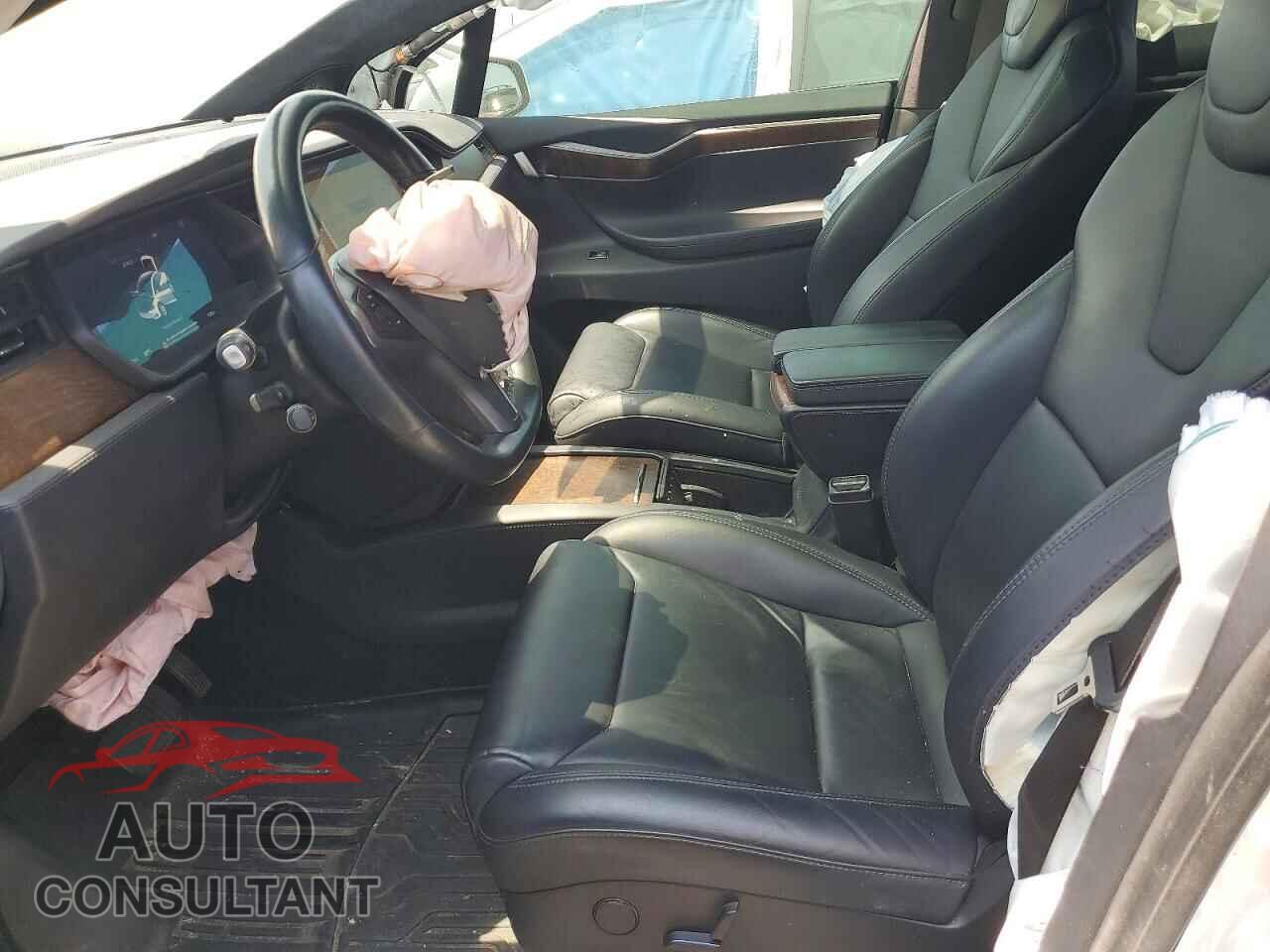 TESLA MODEL X 2018 - 5YJXCAE22JF102280