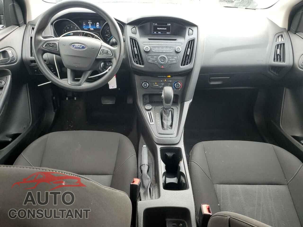 FORD FOCUS 2015 - 1FADP3E24FL269110